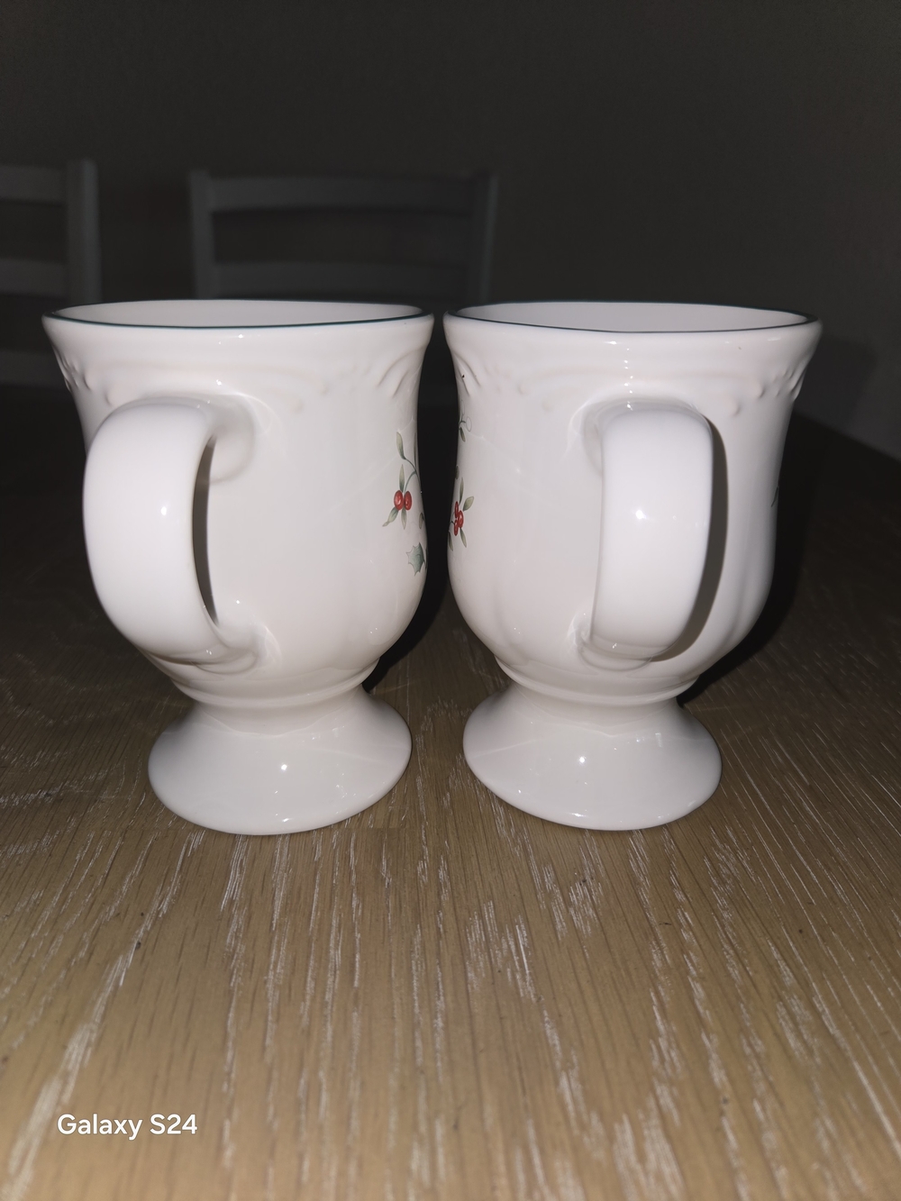 Holiday Berry Pedestal Mug  Pfaltzgraff Winterberry Lot Of 2 - Picture 2 of 3